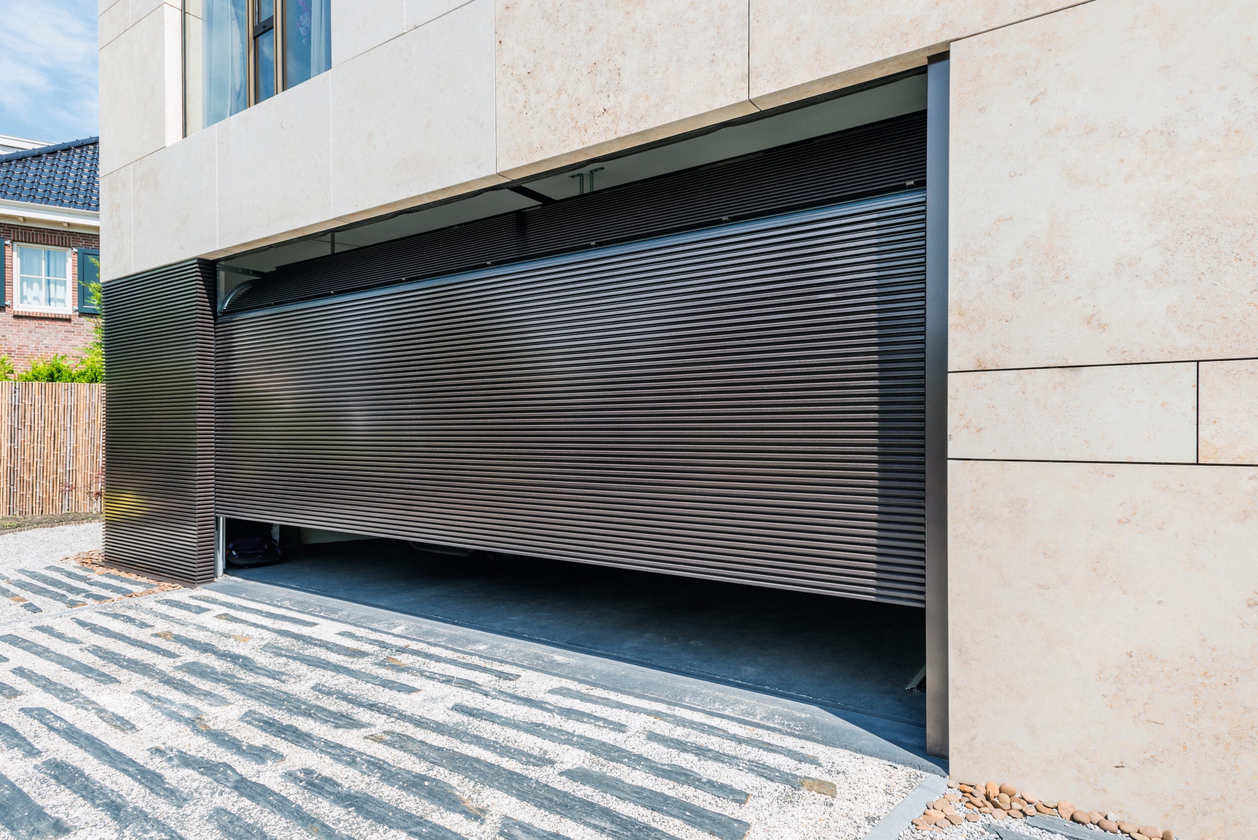 Gevelbekleding alu, aluminium poort VDM poorten op maat